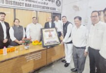 बार व बैंच के बीच सौहार्दपूर्ण संबंध मजबूत बनाने पर चर्चा: बार एसोसिएशन ने किया जिला एवं सेशन न्यायाधीश का अभिनंदन